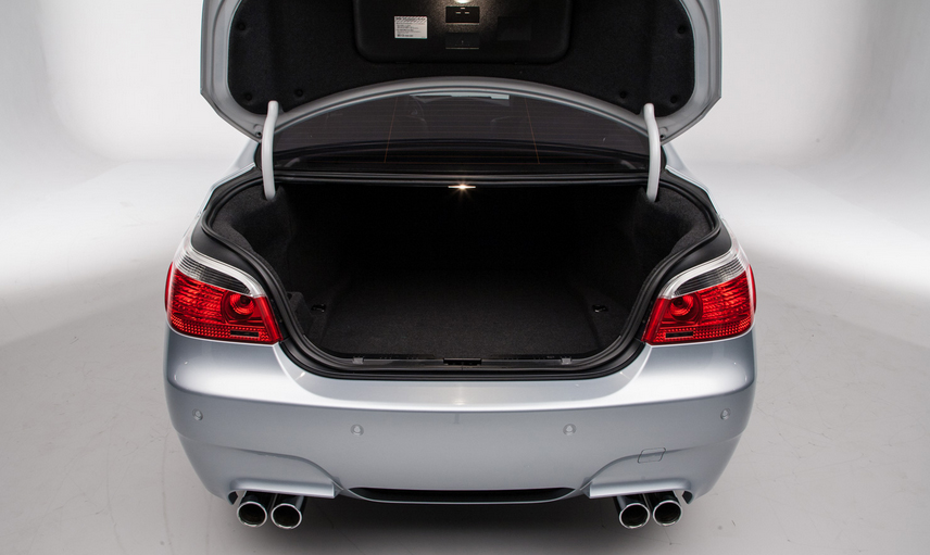 BMW M5 (E60/E61) Kofferraum