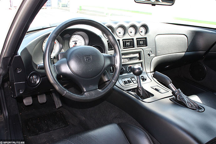 Chrysler Viper GTS Cockpit