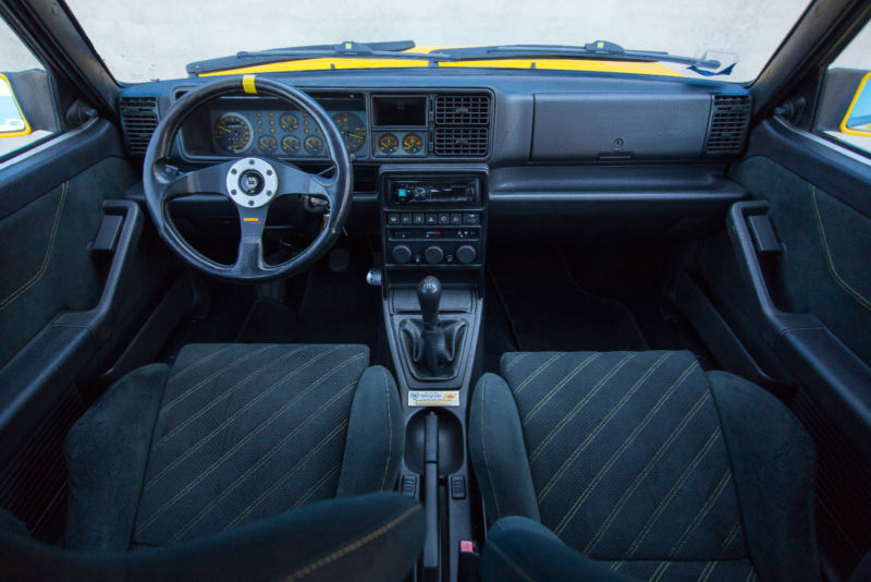 Lancia Delta HF Integrale Cockpit