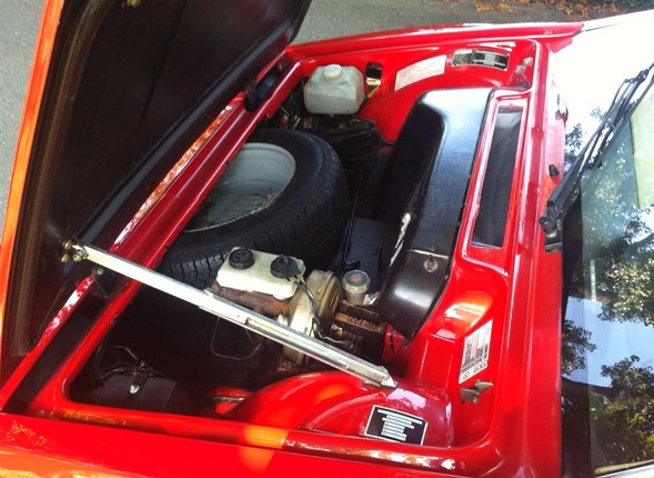 Lotus Esprit Turbo Frontklappe