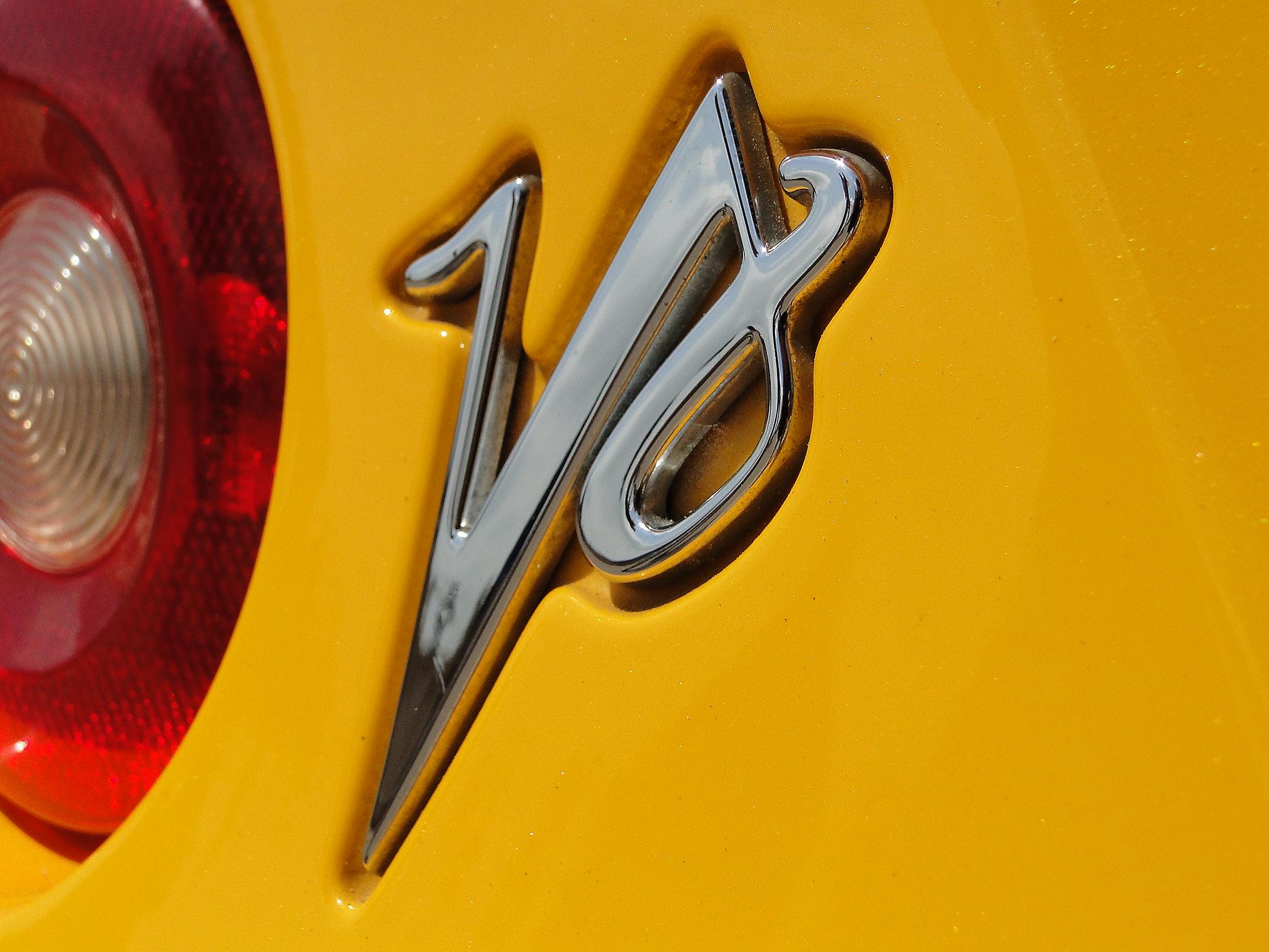 Lotus Esprit V8 Logo