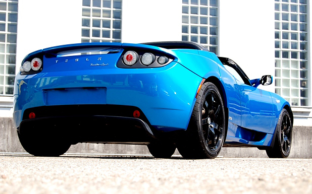 Tesla Roadster hinten