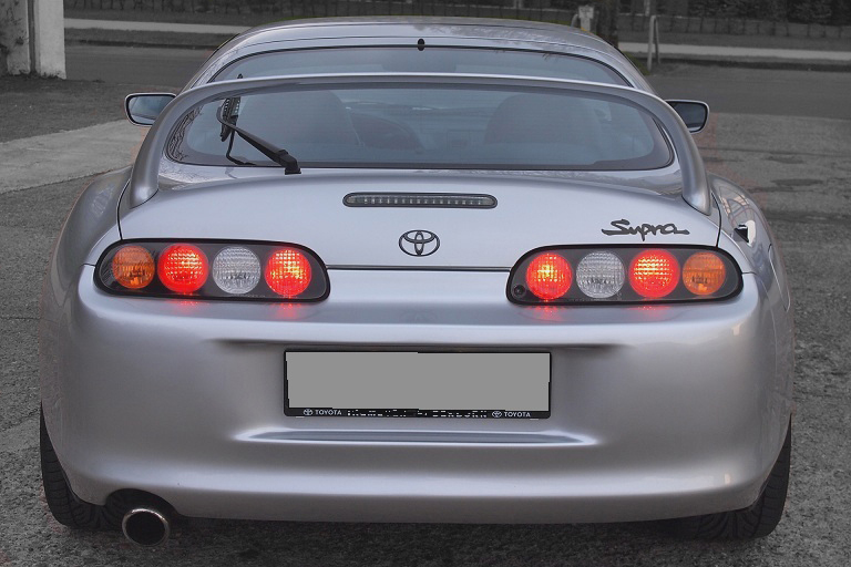 Toyota Supra (JZA80)