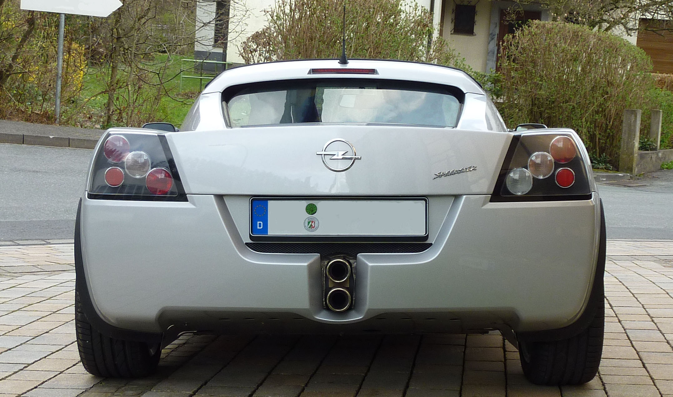 Opel Speedster hinten
